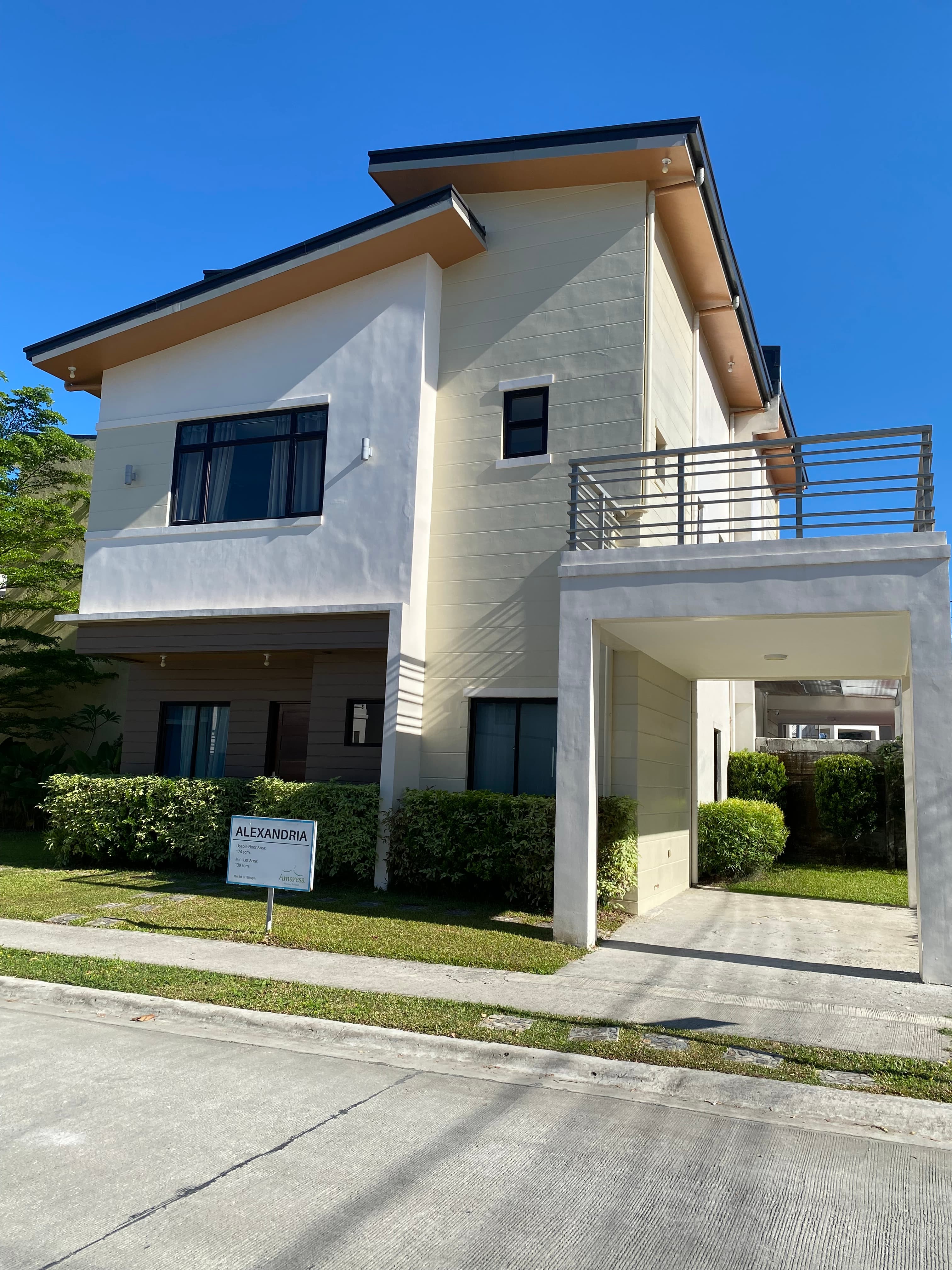 Amaresa Marilao , Alexandria Model